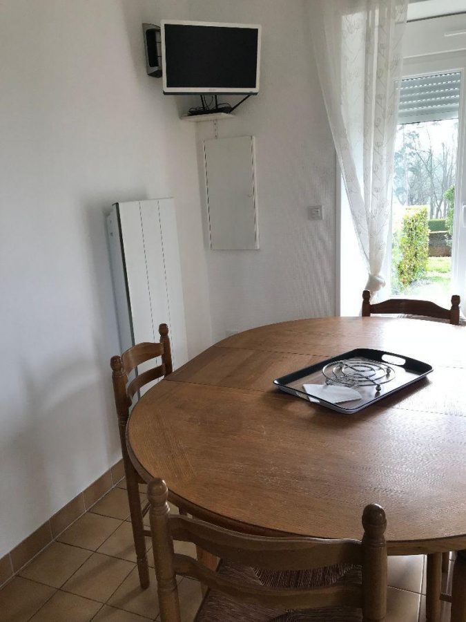 G276-0435d727418e42e08ffcb4a988dbdad3