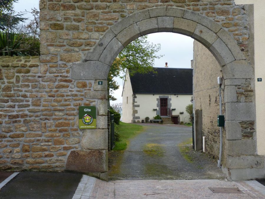 G292-19a61326ec4340ff95fc6b30b5f1a132