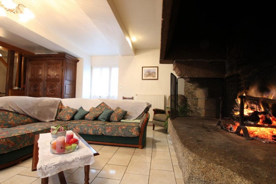 G301-a05dbb8a3f1f4140884c55243cc005bf