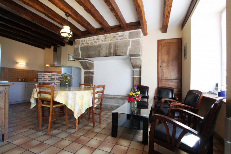 G324-cf54259cf2d6499baa3f39ff2deba9fe