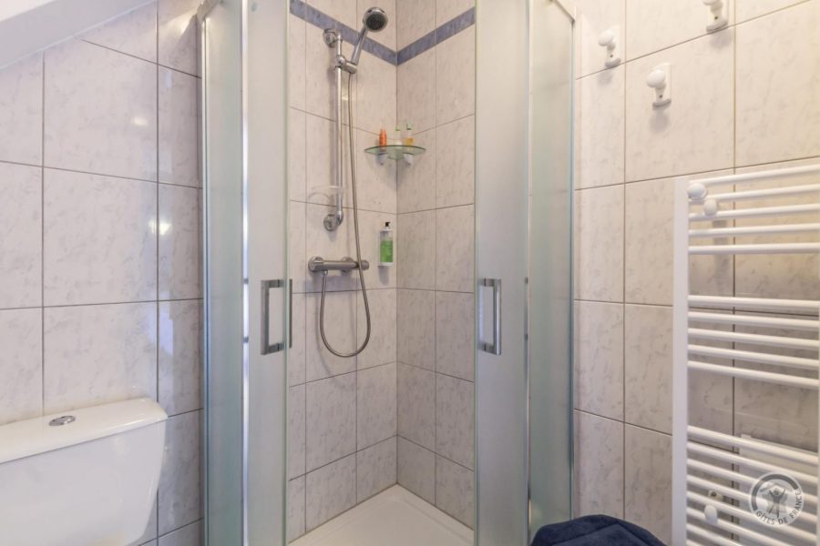 G33349-6f01535a3bb34cd4991ba57169e02050