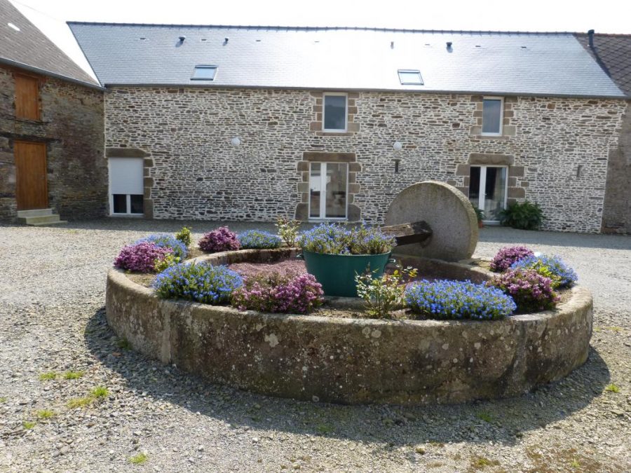 G413-fbd5998a9f6d412783199efed8121b51