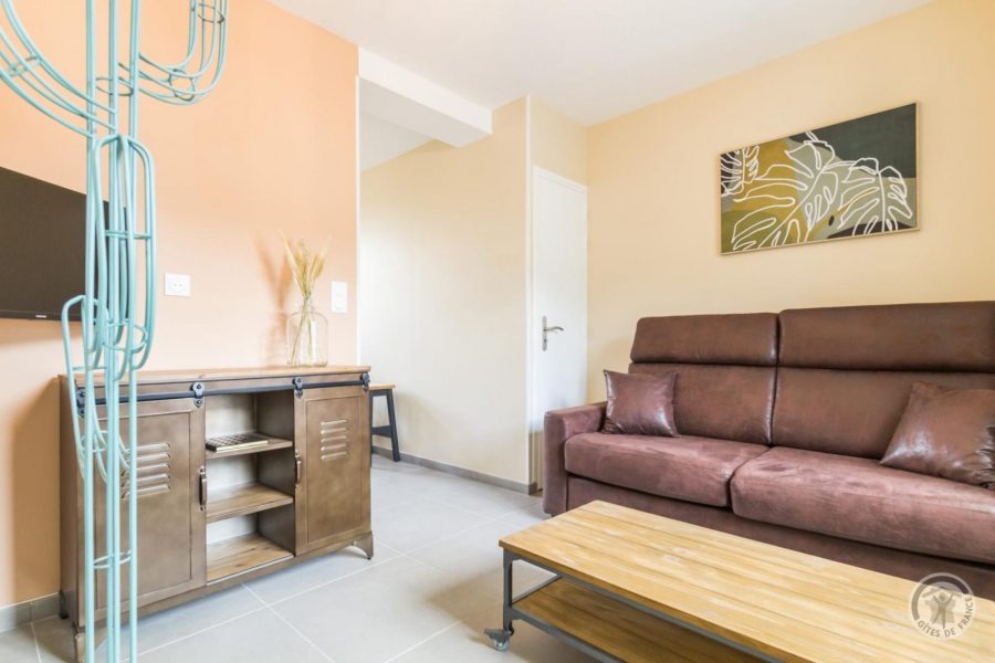 G444402-8ec6f26f9f834cfd869e14838e3b2142