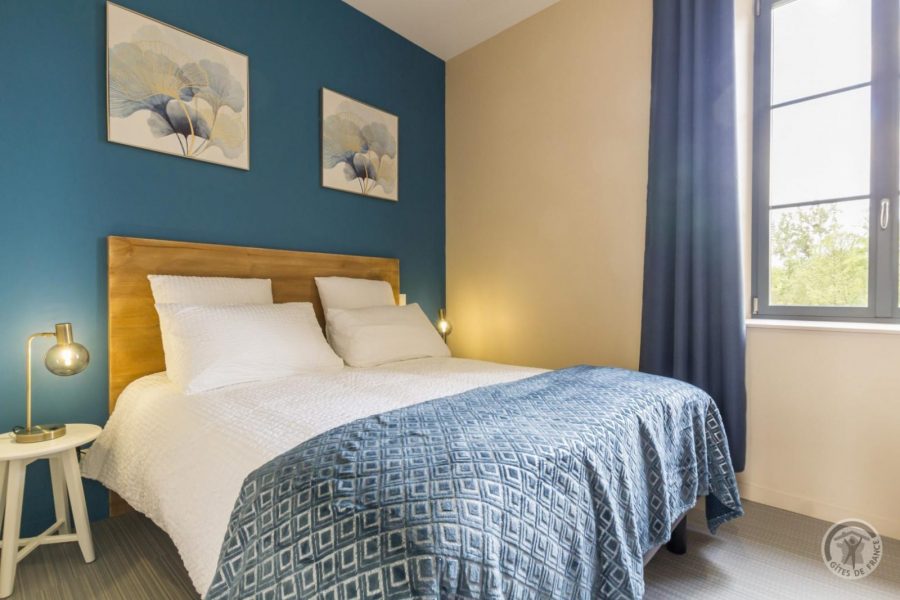 G444402-928e0609d59f48aeabacbbc7e07fa982