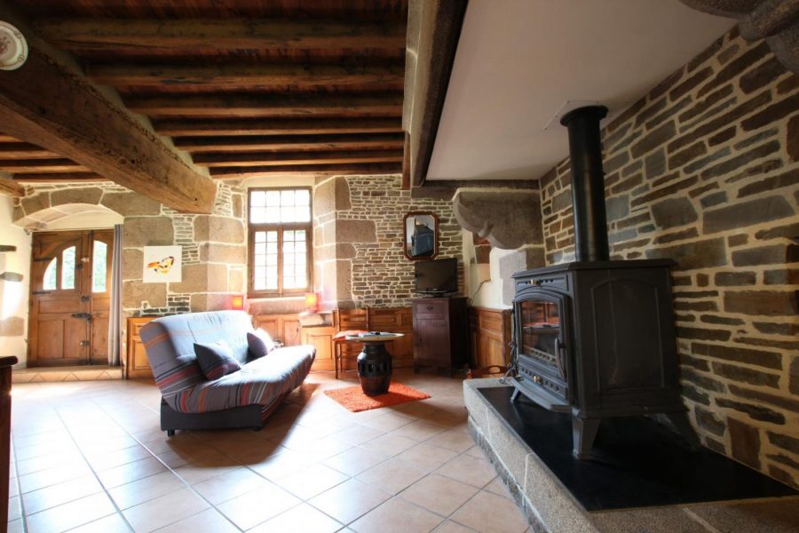 G590-726ab50445e145ad8478cf15f4b3fe18