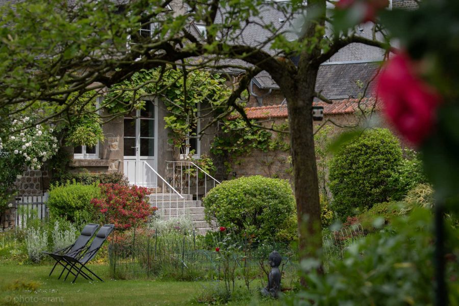 G642-0a95ae09006a43cfad772ae8026f9542