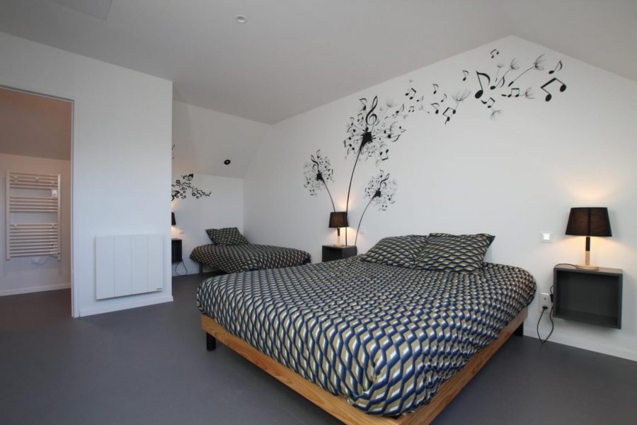 G693-28f7d58c3c4f47d0b03f2d4016c5a5ab