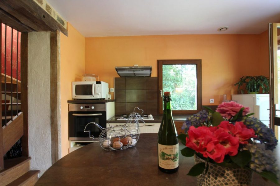 G820-defb977150b744f487536cdf4c1930b4