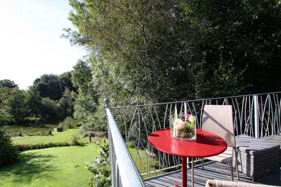 G825-85ed2aa6155a4f95b10616282ce5b347