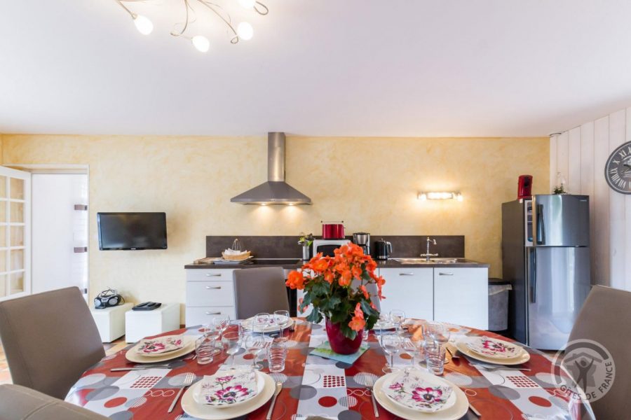 G827-e7203f425d5c4e96a7bc0eedb78e85b7