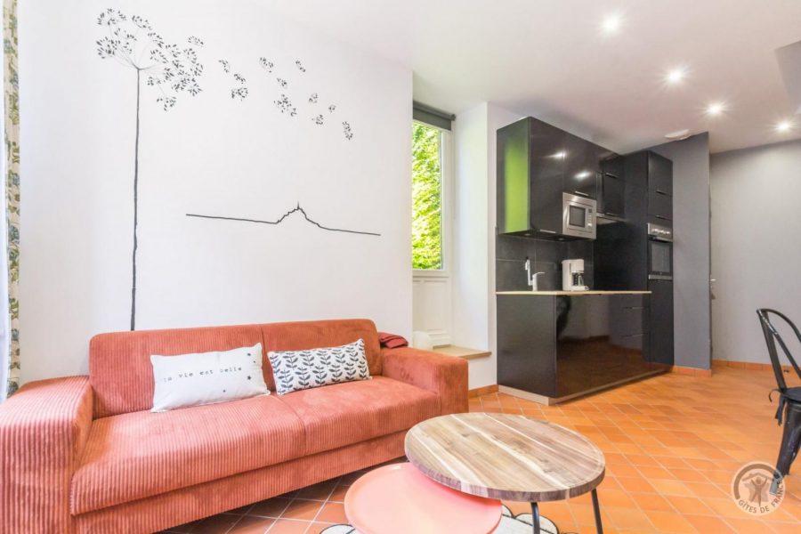 G964-98749ace88554737b6e93e3ef1d649ba