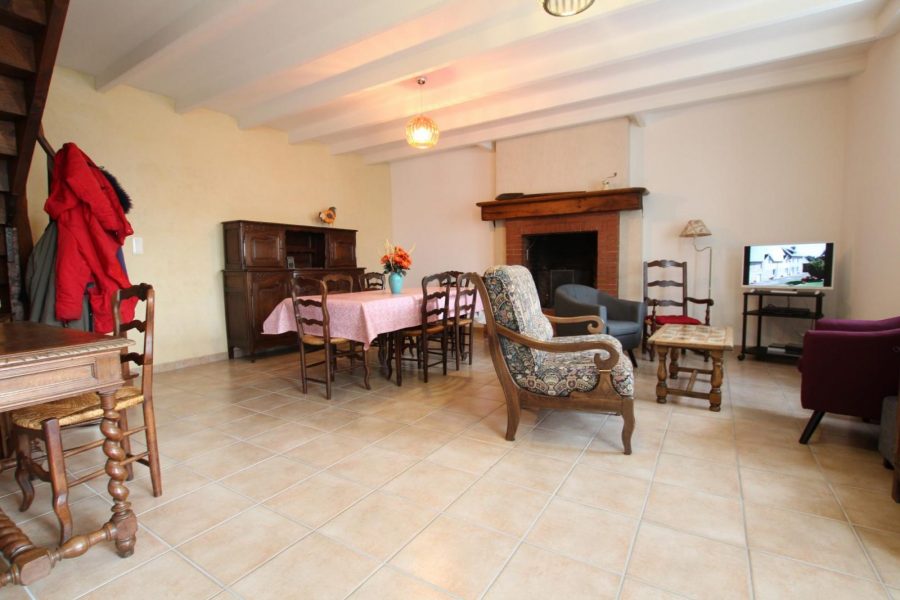 H7002-17fb4b915b6c43949f419b0415bd0605